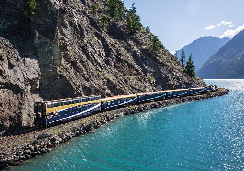 scenic canada rail
